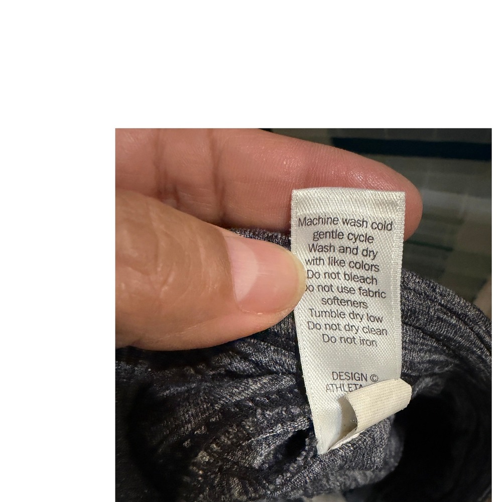 Athleta Womens Heathered Gray Athletic Shorts Supplex Spandex Large Zip Pocket - Picture 6 of 7